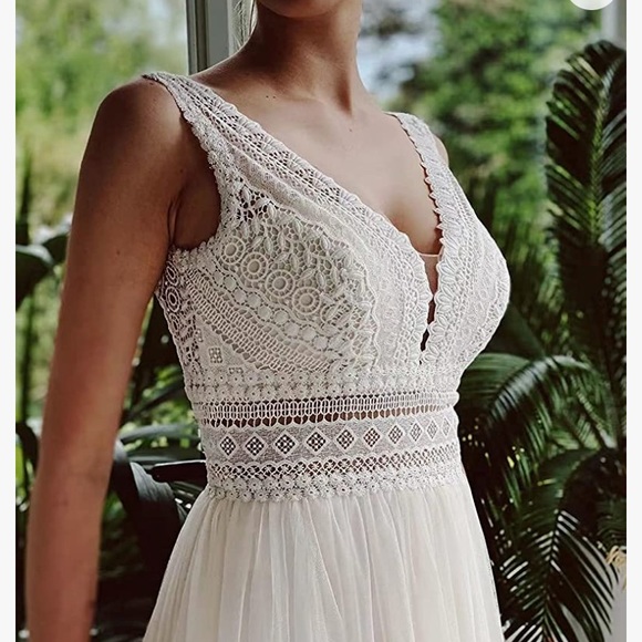 Gorgeously made Boho Wedding Dress - Picture 5 of 5